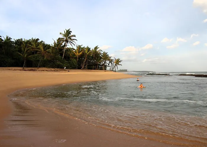 Shiva\'S Beach Cabanas
